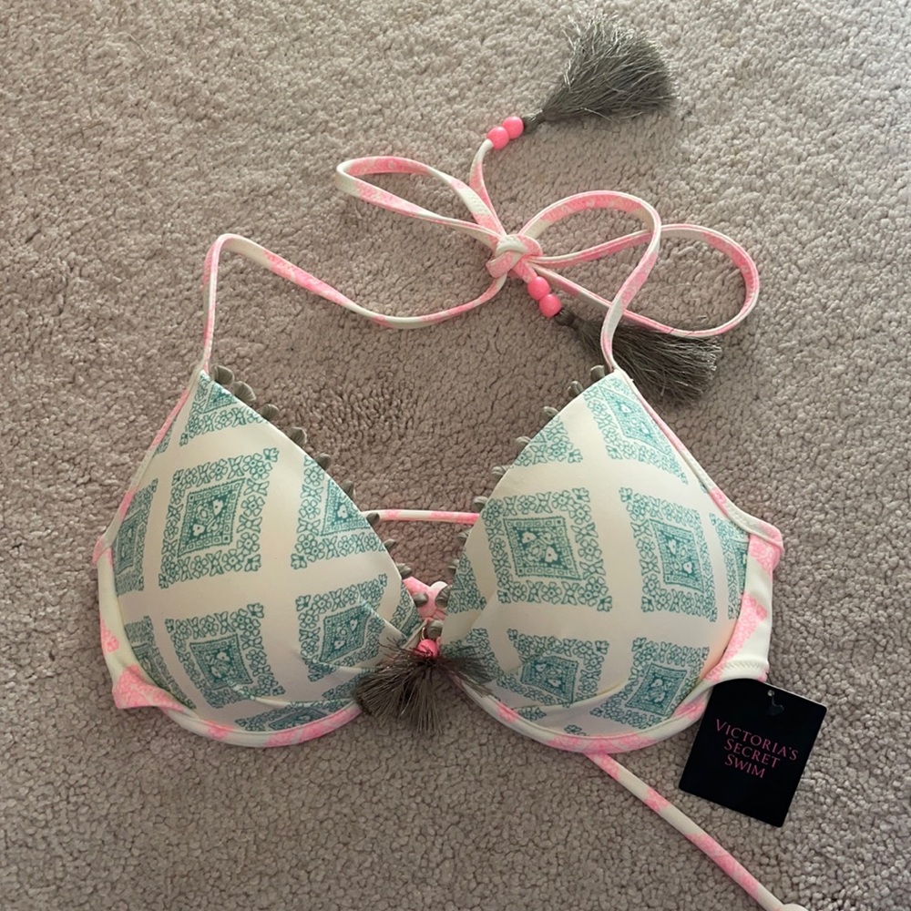 VS swim top NWT